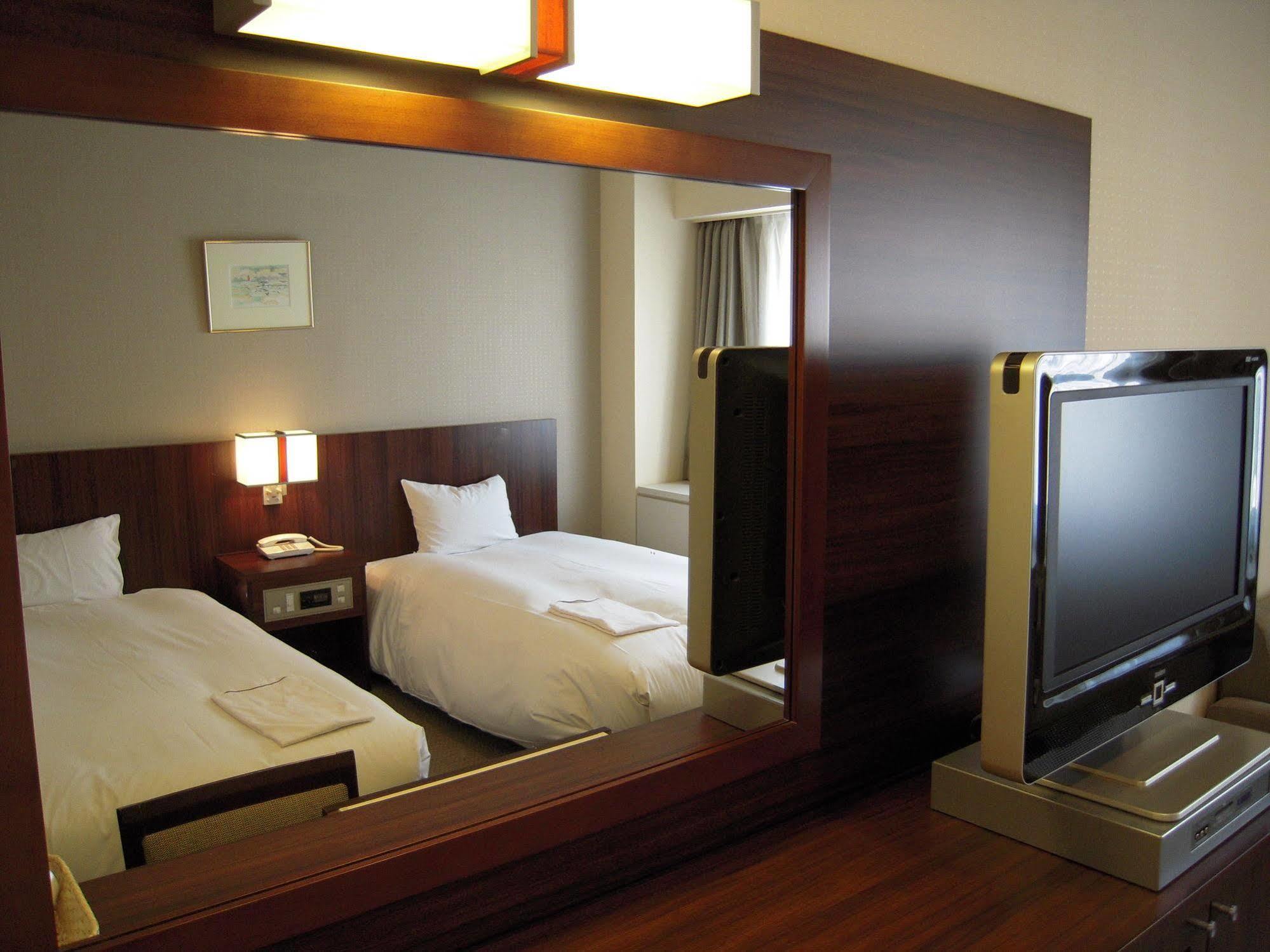 Hotel Sunroute New Sapporo Extérieur photo